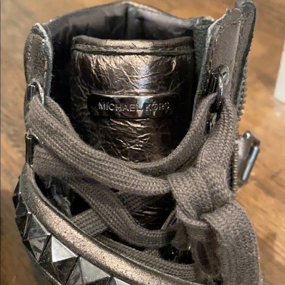 Michael Kors Hightop Sneakers - Picture 3 of 5